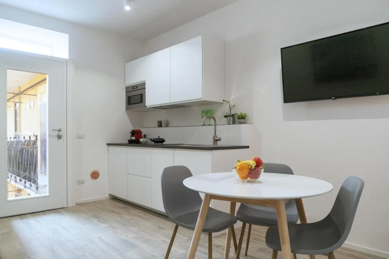 Mi Home Navigli Milan 0*,